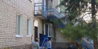 Ребенок 2019 года рождения выпал из окна второго этажа детского сада в Благовещенске - Asn24.Ru