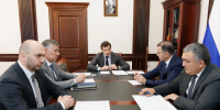 Премьер-министр КЧР Мурат Аргунов провел заседание рабочей группы по стабилизации ситуации на топливном рынке - Газета День республики