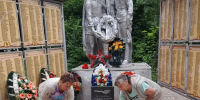МИТИНГ, ПОСВЯЩЕННЫЙ 81 ГОДОВЩИНЕ ОСВОБОЖДЕНИЯ РАЙОНА ОТ НЕМЕЦКО-ФАШИСТСКИХ ЗАХВАТЧИКОВ. СДК Ульяновского района - Культурно-досуговый центр