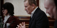 Александр Дрозденко поручил  установить лимит на топливо для автомобилей чиновников - Online47.Ru