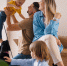 happy-family-with-dog-moving-new-home - Новый Компаньон