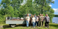 Почти 100 кубометров мусора собрали на берегах водоемов Ленобласти на акции «Вода России» - ЛенТВ24