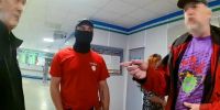 В новосибирской поликлинике задержали пациента, домогающегося до врача - Precedent.TV