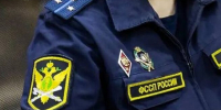 Судебные приставы нашли девочку на чердаке и передали матери в Ейском районе - Газета Краснодарские известия