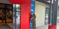 «Позор, который нельзя игнорировать»: ветеран с боевыми наградами вынужден просить милостыню - ЛДПР