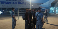 Приставы Ставрополья выдворили на родину пять нелегальных мигрантов - Телеканал СвоёТВ