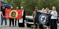 Священник освятил автомобиль для нужд бойцов СВО - Ханты-Мансийская Митрополия