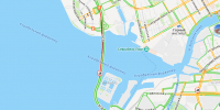 Эвакуатор «смяло» после удара о мусоровоз на мосту ЗСД - Neva.Today