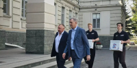«Единая Россия» подала в облизбирком документы для регистрации партийного списка на выборы в Заксобрание - Вечерний Омск