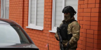 В Республике Ингушетия при силовой поддержке спецназа Росгвардии задержан рецидивист, подозреваемый в публичных призывах к осуществлению террористической деятельности - Росгвардия