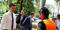 Во дворе дома №194 по улице Суворова вовсю кипят работы по асфальтировке территории - Пензенская городская Дума