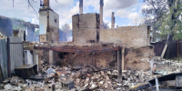 Жилой барак сгорел в Ростовской области - Панорама