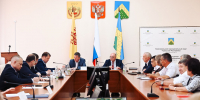 В Комсомольском округе на «Открытом разговоре» обсудили поддержку предпринимательства и инициативы жителей - Министерство промышленности и энергетики