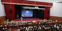 «В добрый путь, дорогие выпускники»: Джамбулат Салавов поздравил махачкалинских стобалльников и медалистов - Газета Молодежь Дагестана