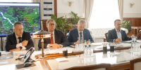 ​Михаил Евраев обсудил с Андреем Никитиным развитие железнодорожного сообщения в регионе - Правительство