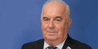 Депутаты поздравляют Валерия Касплера с юбилеем - Барнаульская городская Дума