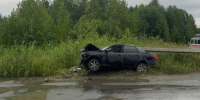 Автомобиль врезался в столб и сложился пополам в Кыштыме, чудом никто не пострадал - Агентство новостей Доступ