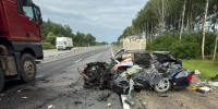 На трассе в Подмосковье грузовик превратил иномарку в груду металла - ОКА-ФМ