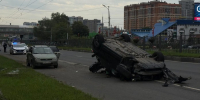 перевернулся автомобиль на Московском шоссе - РИА 7 Новостей