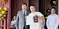 Есенгалий Ибраев вручил дипломы лучшим выпускникам колледжа - Городская Дума