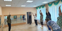 Творческие работники ГДК Мирного провели фитнес-час «Здоровое поколение» 15 июля - Новости Заинска