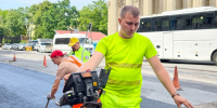 С начала года устранены дефекты покрытий проезжей части и тротуаров на общей площади 600 тыс. кв. м. - Комитет по благоустройству