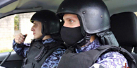 Росгвардейцы задержали девушку, ранившую знакомого осколком бутылки - Росгвардия