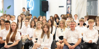 Андрей Бочаров ввёл новые выплаты для волгоградских выпускников - Volganet.Net