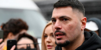 Рэпер Птаха приехал в московский суд на рассмотрение дела о пропаганде наркотиков - M24.Ru