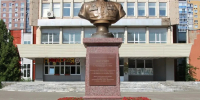 Возложение цветов к памятнику генералу Н.Ф. Ватутину - УФК по Воронежской области
