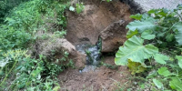 В деревне Кабицыно вода размывает оставшуюся дорогу - Калужский перекрёсток