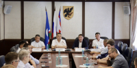 Депутаты Якутской городской Думы встретились с кандидатами на должность главы города - Городская Дума