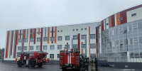 Возгорание в гардеробе и эвакуация 10 человек: пожарно-тактическое учение прошло в новом корпусе средней школы № 40 - МЧС по Камчатскому краю