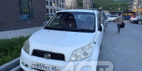 Неизвестный столкнулся с Daihatsu Be-go и скрылся с места ДТП в Южно-Сахалинске - News.Astv.Ru