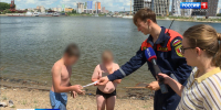Около ста детей ежедневно уводят спасатели от воды в Хабаровске – рейды продолжатся до конца лета - ГТРК Дальневосточная