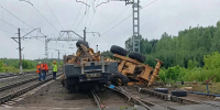 Поезд и грузовик столкнулись под Нижним Новгородом: фото с места ДТП - фото 1 - vGorodeN.Ru
