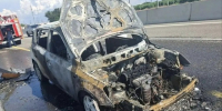 На трассе Новороссийск – Керчь на ходу загорелся автомобиль t.me/gkykkupb - KrasnodarMedia