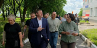 Шуваев поручил отремонтировать к 1 сентября пострадавшие от атак ВСУ объекты образования - БелПресса