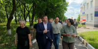 Александр Шуваев проверил ход восстановления школ и детсадов - Сетевое издание Знамя 31