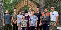 Волонтёры фонда «Святая Русь» следят за территорией храма в КГСХА - Епархия