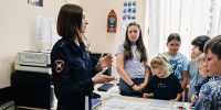 За кулисами дорожной безопасности: волховские школьники побывали в гостях у автоинспекторов - SyasNews.Ru