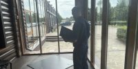 В Самарской области трехлетнего ребенка придавило столом в кафе - КТВ-ЛУЧ
