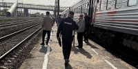 Кировские поезда задержали из-за вылетевшего грузовика - Город Киров