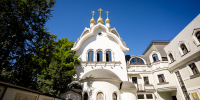 В день памяти Царственных страстотерпцев митрополит Георгий совершил Божественную литургию на Патриаршем подворье Дивеевского монастыря в Москве - Нижегородская епархия