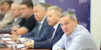 Бочаров обсудил с урюпинцами развитие района - Volganet.Net