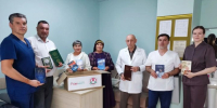 Писатели Альметьевска передали книги пациентам Заинской ЦРБ - Новости Заинска