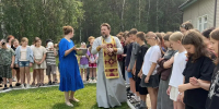 Священник посетил детский лагерь «Республика Солнечная» - Епархия