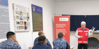 Сотрудников ЛИУ-19 УФСИН России по Тюменской области наградили памятными знаками «За регулярное донорство» - УФСИН