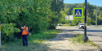 Кинешемское УГХ продолжает покос травы в городе - Kineshemec.Ru