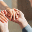 young-man-holding-hands-girlfriend.jpg - Центр Мой бизнес